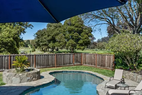 291 Riviera Dr, San Rafael, CA 94901