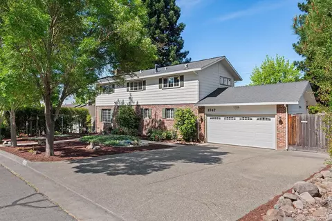 1547 Saint Francis Rd, Santa Rosa, CA 95409