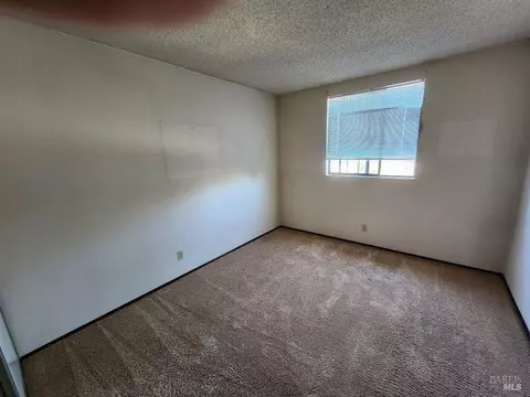 9498 Jessica Dr, Windsor, CA 95492 photo 10