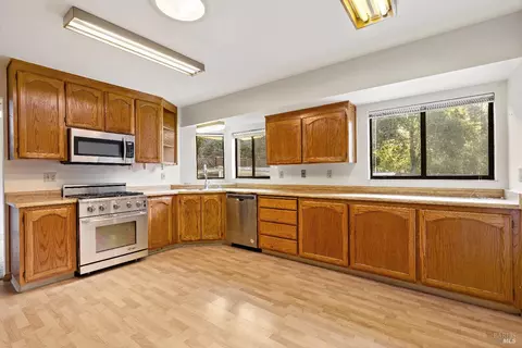 9498 Jessica Dr, Windsor, CA 95492 photo 24