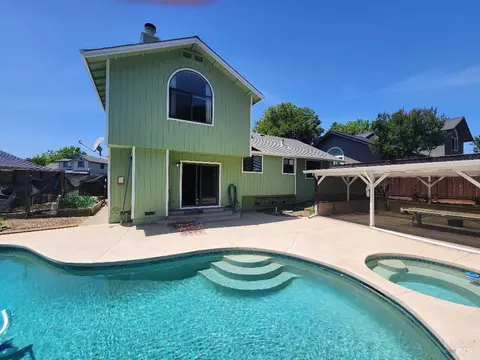 9498 Jessica Dr, Windsor, CA 95492 photo 3