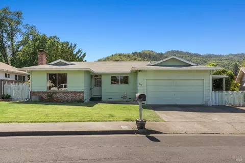 1294 Yokayo Ct, Ukiah, CA 95482