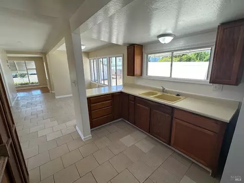 112 Mayo Ave, Vallejo, CA 94590 photo 12