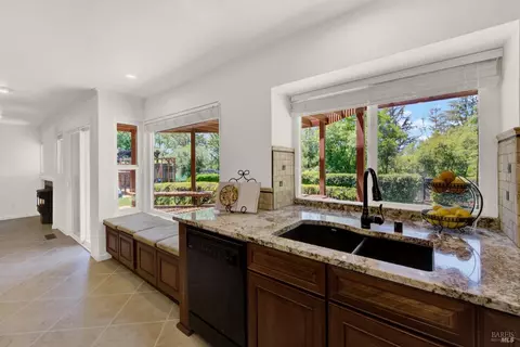 Kitchen - 2425 Peninsula Ct, Fairfield, CA 94534 photo 13 of 14