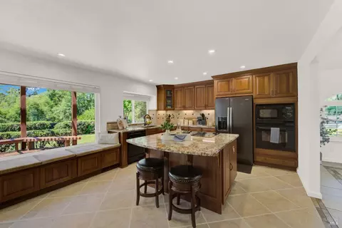Kitchen - 2425 Peninsula Ct, Fairfield, CA 94534 photo 9 of 14