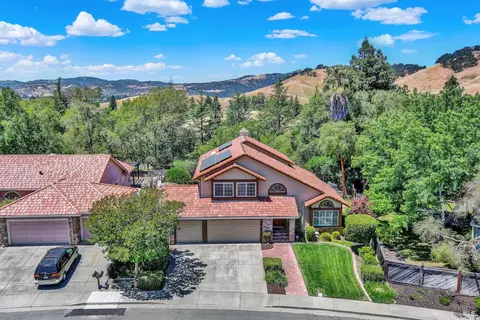 View/Area - 2425 Peninsula Ct, Fairfield, CA 94534 photo 2 of 10
