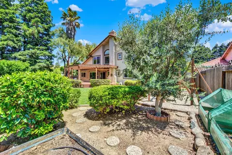 Exterior - 2425 Peninsula Ct, Fairfield, CA 94534 photo 11 of 24