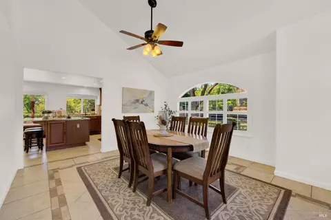 Dining - 2425 Peninsula Ct, Fairfield, CA 94534 photo 2 of 5