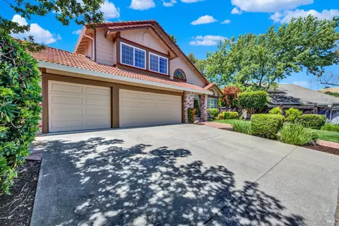 Exterior - 2425 Peninsula Ct, Fairfield, CA 94534 photo 3 of 24