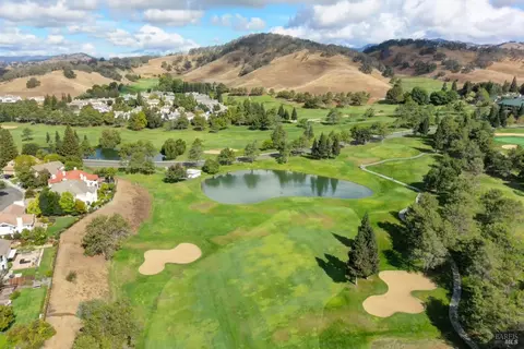 View/Area - 2425 Peninsula Ct, Fairfield, CA 94534 photo 8 of 10