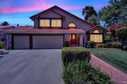Exterior - 2425 Peninsula Ct, Fairfield, CA 94534 photo 22 of 24