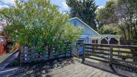 137 Compass Ct, Vallejo, CA 94590 photo 28