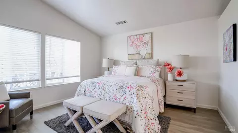 137 Compass Ct, Vallejo, CA 94590 photo 12
