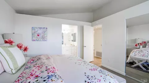137 Compass Ct, Vallejo, CA 94590 photo 14