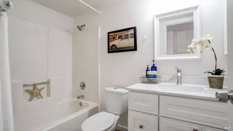 137 Compass Ct, Vallejo, CA 94590 photo 17
