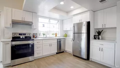 137 Compass Ct, Vallejo, CA 94590 photo 7