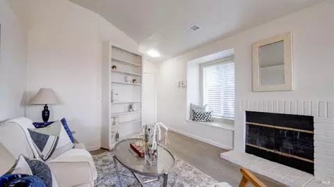 137 Compass Ct, Vallejo, CA 94590 photo 4