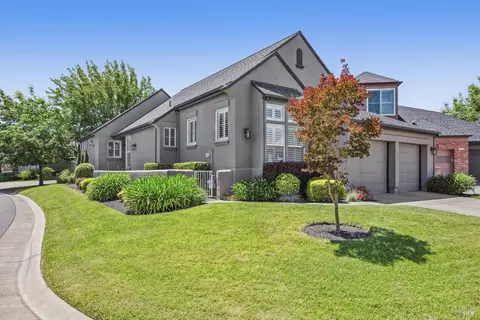 3 Sapporo Ct, Petaluma, CA 94954