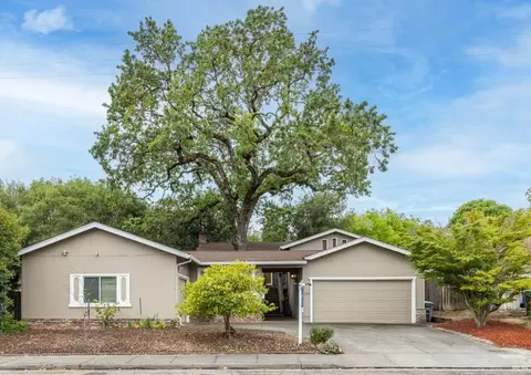 2208-2210 Mesquite Dr, Santa Rosa, CA 95405