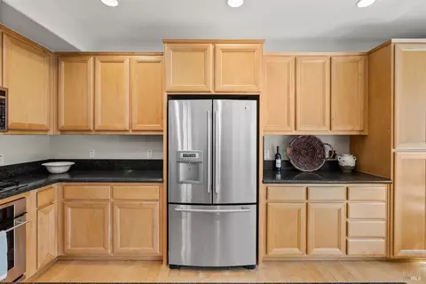 410 Matteri Cir, Cotati, CA 94931 photo 17