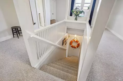 Entry Way - 11 Hanns Ave, Vallejo, CA 94590 photo 6 of 7
