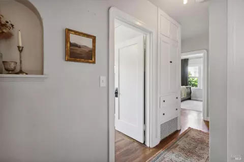 Entry Way - 11 Hanns Ave, Vallejo, CA 94590 photo 4 of 7