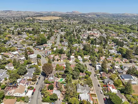 View/Area - 11 Hanns Ave, Vallejo, CA 94590 photo 13 of 14