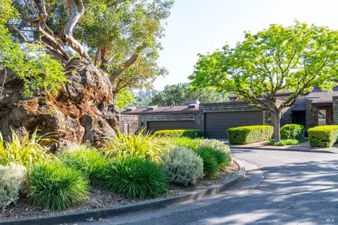 367 El Faisan Dr, San Rafael, CA 94903