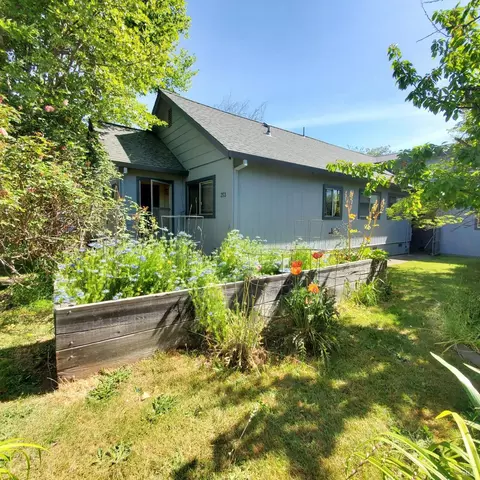353 Raymond Ln, Willits, CA 95490 photo 2