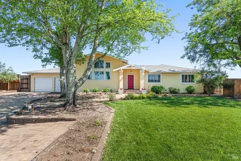 1720 River Rd, Fulton, CA 95439