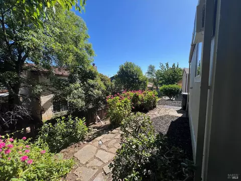 83 Goya Dr, Fairfield, CA 94534 photo 33