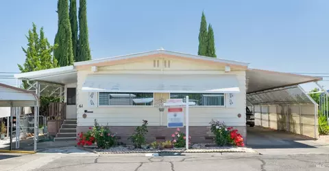 61 Lemon Tree Cir #61, Vacaville, CA 95687