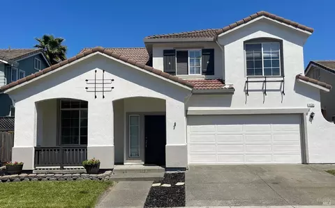 7121 17th Hole Dr, Windsor, CA 95492