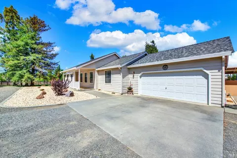 7704 Eddy Ln, Vacaville, CA 95688 photo 12