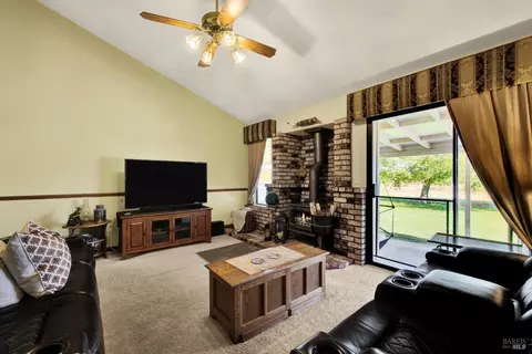 7704 Eddy Ln, Vacaville, CA 95688 photo 19