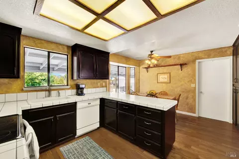 7704 Eddy Ln, Vacaville, CA 95688 photo 22