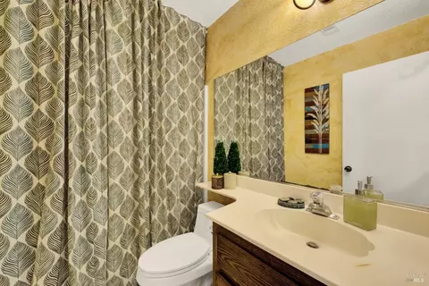 7704 Eddy Ln, Vacaville, CA 95688 photo 31