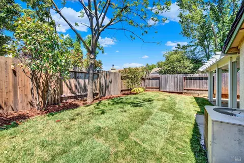 975 Regina Way, Dixon, CA 95620 photo 40