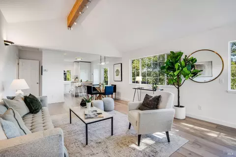 123 Spruce Rd, Fairfax, CA 94930