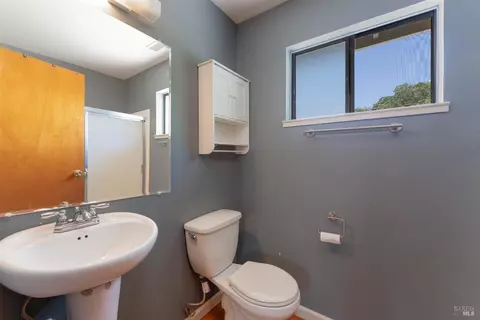 1342 Helen Ave, Ukiah, CA 95482 photo 12