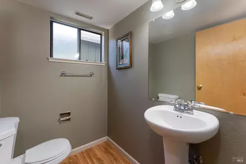 1342 Helen Ave, Ukiah, CA 95482 photo 7