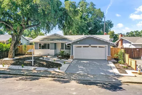 597 Elder St, Vacaville, CA 95688