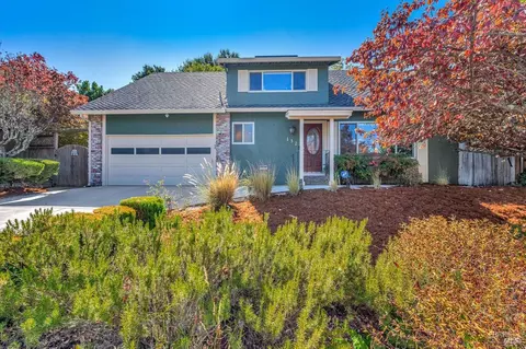 132 Santa Maria Dr, Novato, CA 94947