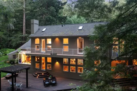 16100 Fern Way, Guerneville, CA 95446