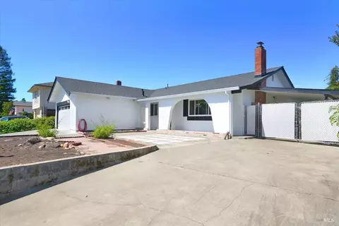 1521 Wadsworth Ct, Santa Rosa, CA 95403