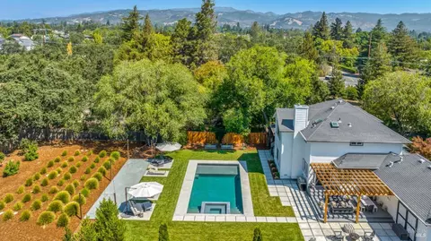 20525 Fifth St E, Sonoma, CA 95476 photo 46