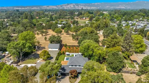 20525 Fifth St E, Sonoma, CA 95476 photo 77
