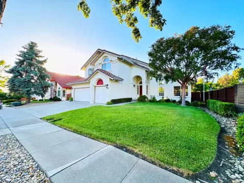 3128 Orchard View Dr, Fairfield, CA 94534