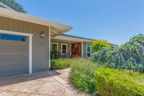 604 Cherry Ct, Fairfield, CA 94534 photo 4