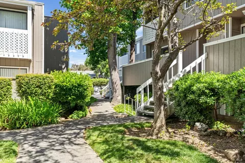165 Oddstad Dr #50, Vallejo, CA 94589